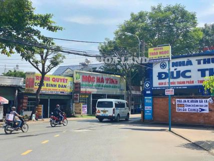 Bán mặt bằng Linh Xuân đường 11, DT 180m2 ngang 10.81m, có dòng tiền 35 triệu/tháng